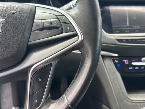 Used 2018 Cadillac XT5 Premium Luxury AWD/4WD image 19