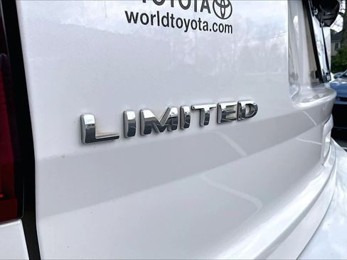 Used 2015 Ford Explorer Limited w/ Equipment Group 302A image 10