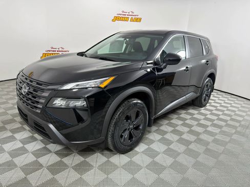 New 2026 Nissan Rogue SV FWD image 1