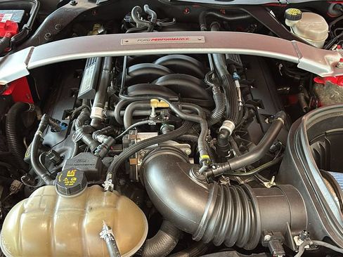 Used 2017 Ford Mustang Shelby GT350 RWD image 30