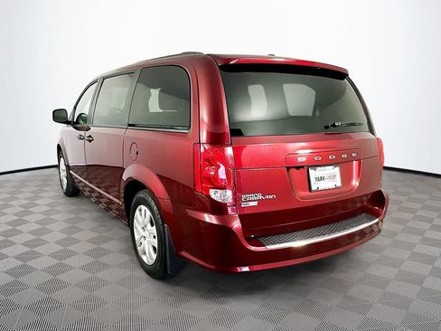 Used 2019 Dodge Grand Caravan SE w/ UConnect Hands-Free Group FWD image 8