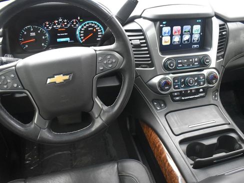 Used 2020 Chevrolet Suburban Premier w/ RST 6.2L Performance Edition image 14