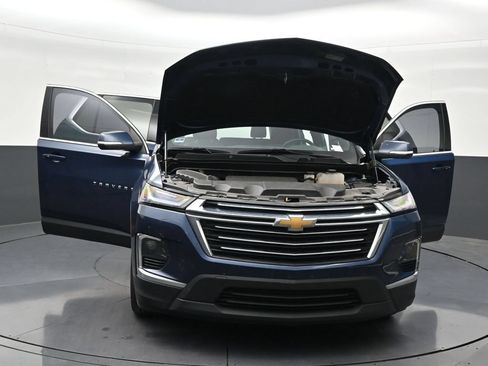 Used 2023 Chevrolet Traverse LT FWD image 37