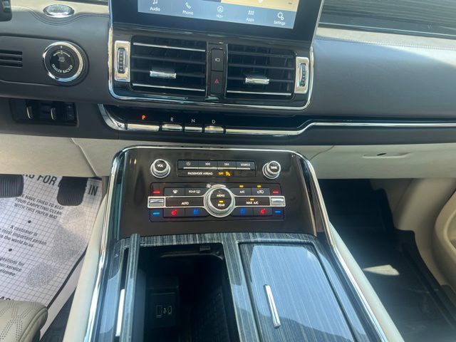 Used 2021 Lincoln Navigator Black Label AWD/4WD image 25