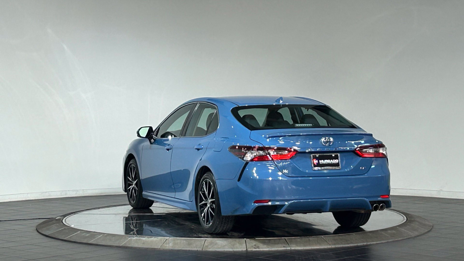 Used 2024 Toyota Camry SE w/ Convenience Package FWD image 7