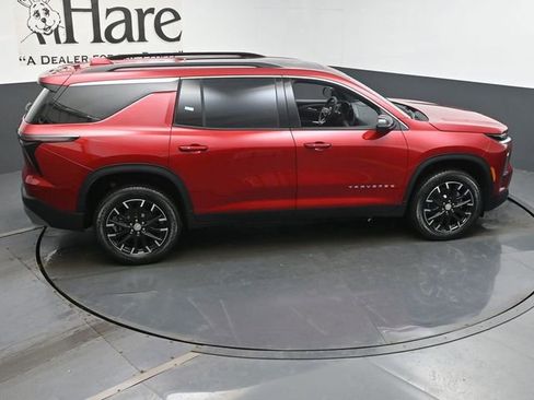 New 2026 Chevrolet Traverse LT w/ Sun and Wheel Package image 18