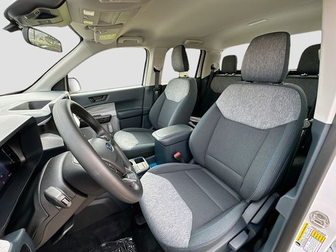 New 2026 Ford Maverick XLT image 14