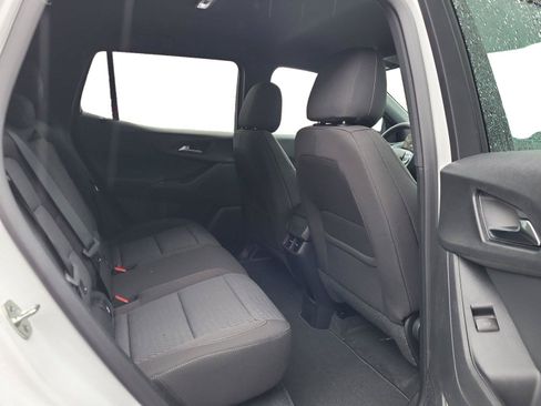 Used 2026 Chevrolet Equinox LT FWD image 23