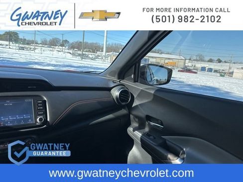 Used 2022 Nissan Kicks SR w/ Premium Package image 23