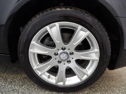 Used 2009 Mercedes-Benz E 350 4MATIC Sedan image 22