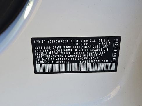 Used 2017 Volkswagen Jetta SE image 29