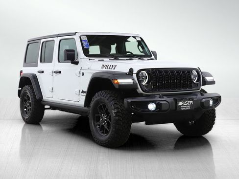 Used 2024 Jeep Wrangler Unlimited Sport AWD/4WD image 7
