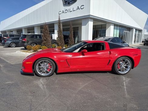 Used 2009 Chevrolet Corvette Z06 w/ Preferred Equipment Group image 2