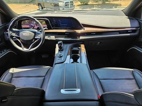 Certified 2023 Cadillac Escalade Premium Luxury RWD image 18