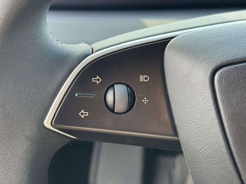 Used 2025 Tesla Model 3 Long Range image 19