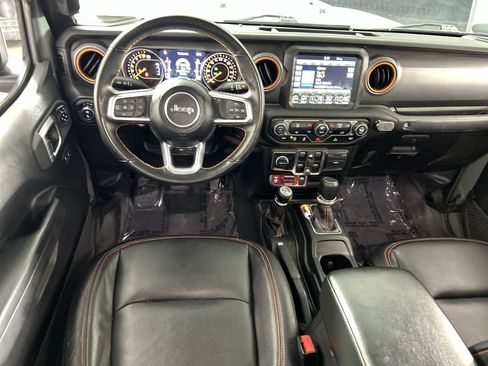Used 2023 Jeep Gladiator Mojave AWD/4WD image 21