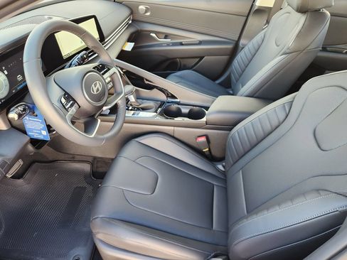New 2026 Hyundai Elantra Limited FWD image 10