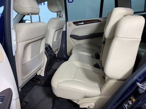 Used 2019 Mercedes-Benz GLS 450 4MATIC w/ Premium 1 Package image 32