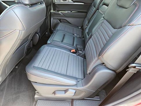 New 2025 Ford Explorer ST-Line image 16