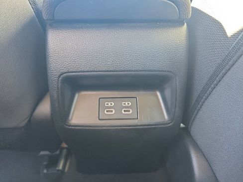 Used 2023 Toyota Corolla LE image 14