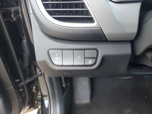 Certified 2026 Kia Seltos LX AWD/4WD image 27