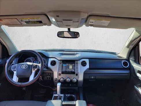 Used 2017 Toyota Tundra SR5 w/ SR5 Upgrade Package AWD/4WD image 14