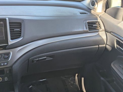 Used 2020 Honda Ridgeline RTL image 15