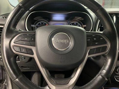 Certified 2020 Jeep Cherokee Limited AWD/4WD image 15