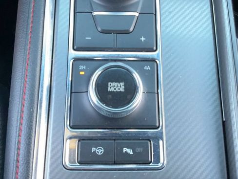 Used 2019 Ford Expedition Limited w/ Equipment Group 303A AWD/4WD image 30