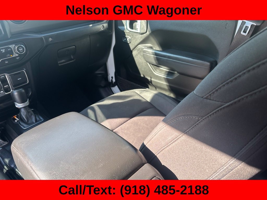 Used 2023 Jeep Gladiator Sport AWD/4WD image 18