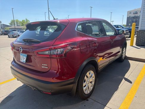 Used 2020 Nissan Rogue Sport S AWD/4WD image 9