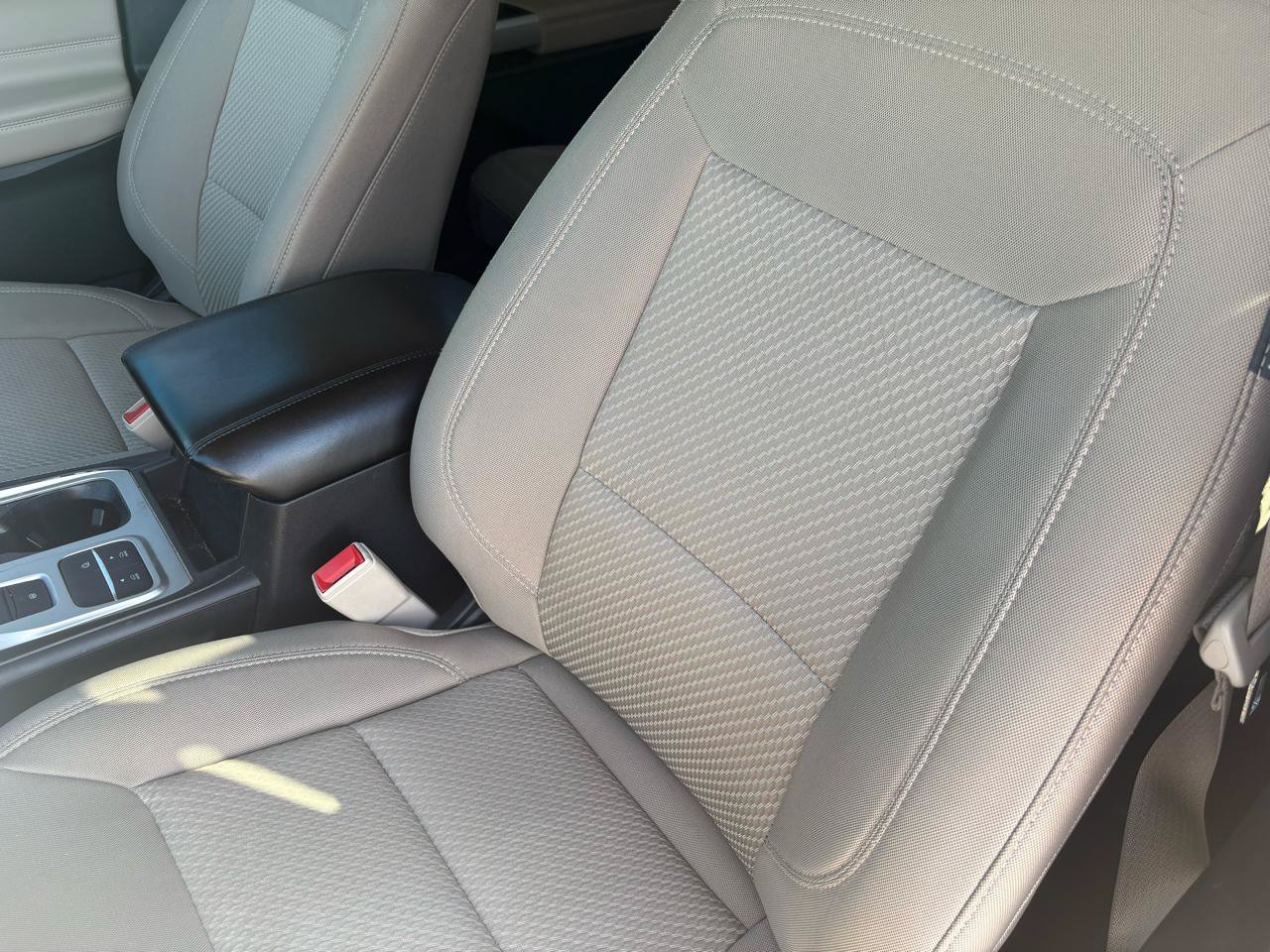 Certified 2022 Ford Explorer XLT RWD image 15