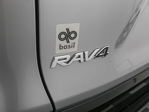 Used 2019 Toyota RAV4 XSE w/ Carpet Mat Package AWD/4WD image 10