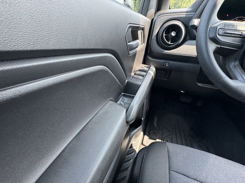 Used 2025 Chevrolet Colorado Trail Boss image 49