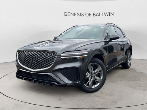 Used 2025 Genesis GV70 3.5T Sport AWD/4WD image 3