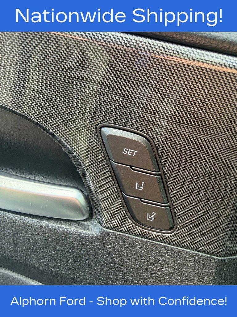 Used 2023 Hyundai Santa Fe Limited AWD/4WD image 4