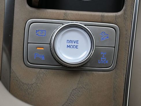 Used 2024 Genesis GV80 3.5T w/ Prestige Package image 29