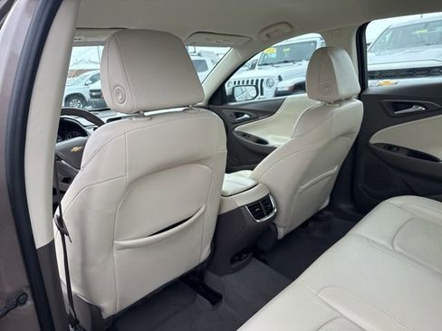 Used 2024 Chevrolet Malibu LT image 13