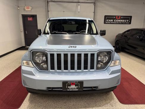Used 2012 Jeep Liberty Arctic AWD/4WD image 5