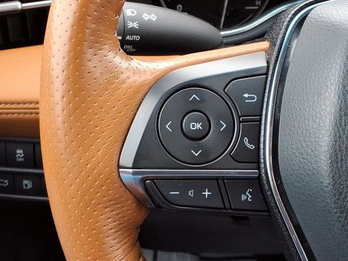 Used 2022 Toyota Avalon Limited w/ Advanced Safety Package image 21