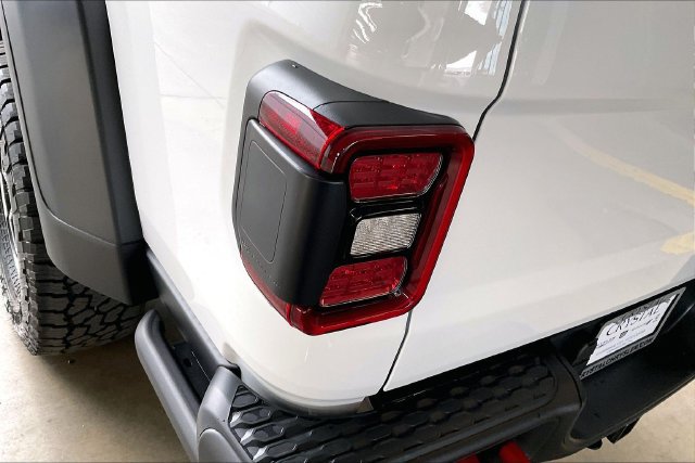 New 2026 Jeep Gladiator Rubicon w/ Steel Power Dome Hood Package AWD/4WD image 12