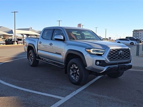 Used 2022 Toyota Tacoma TRD Off-Road image 4