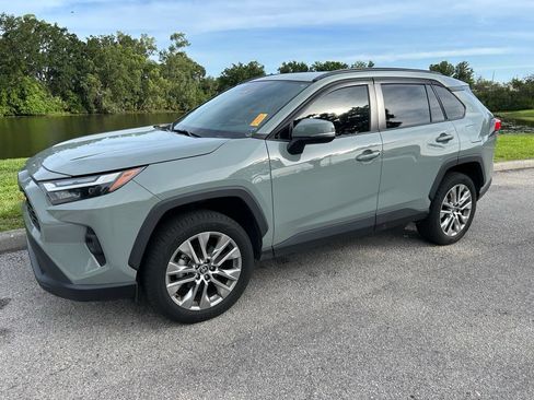 Used 2023 Toyota RAV4 XLE Premium FWD image 2