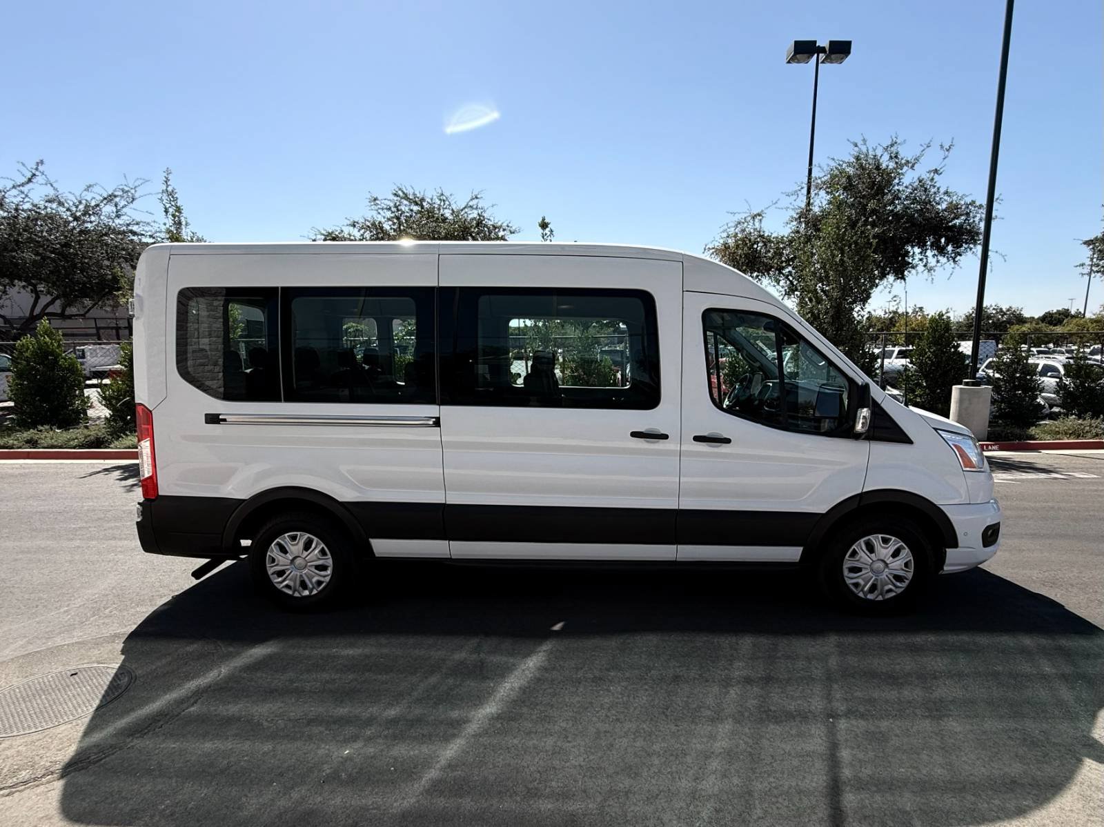 Used 2021 Ford Transit 350 XLT RWD image 6