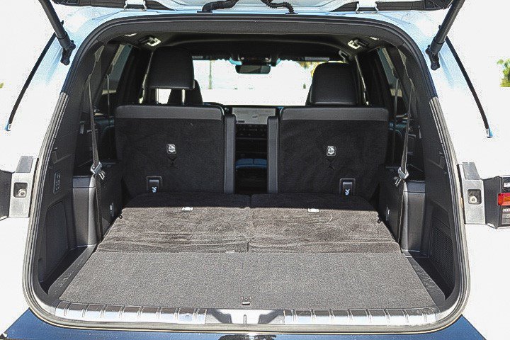 Used 2025 Lexus TX 500h AWD w/ Technology Package image 25