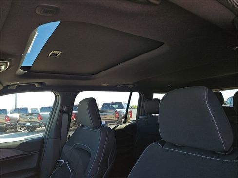 New 2025 Jeep Grand Cherokee L Laredo w/ Luxury Tech Group I image 20