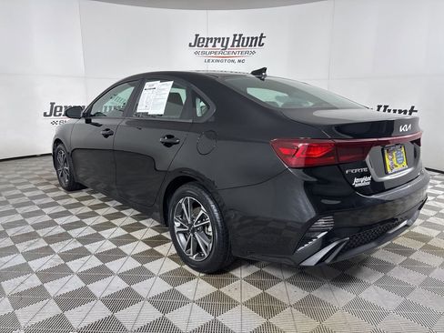 Used 2023 Kia Forte LXS image 6