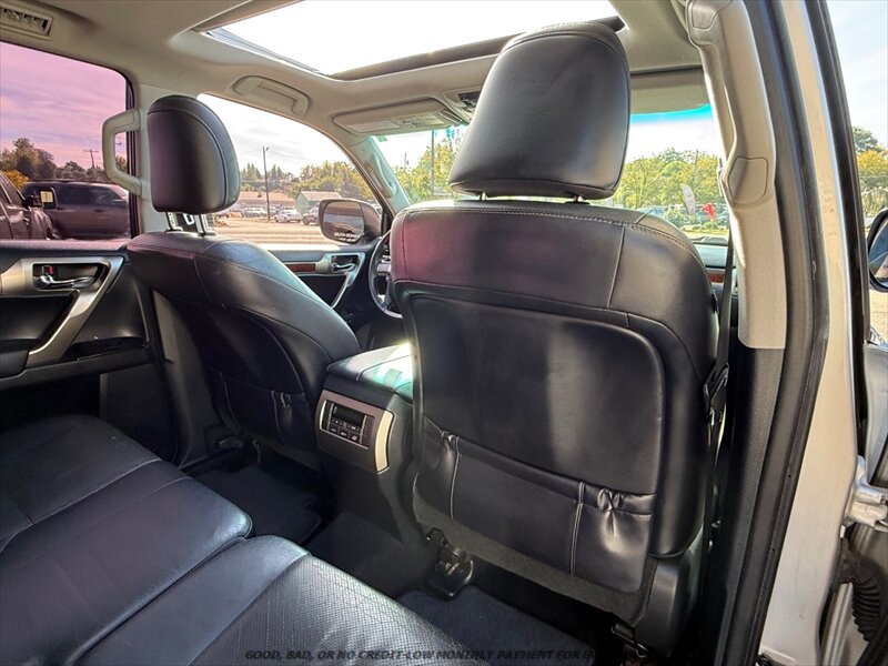 Used 2010 Lexus GX 460 w/ Convenience Pkg AWD/4WD image 21