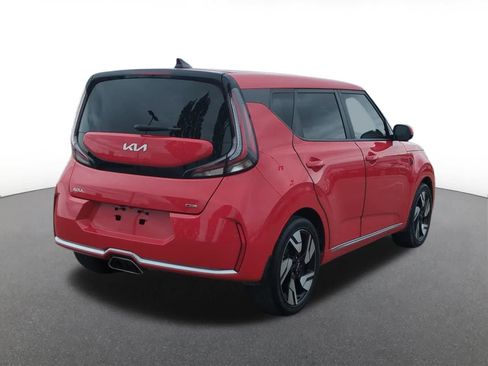 Used 2024 Kia Soul GT-Line w/ GT-Line Technology Package FWD image 6