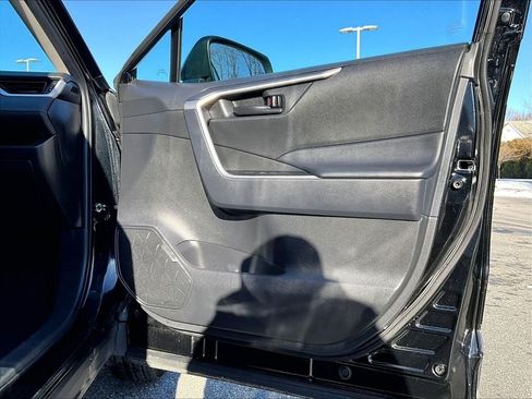 Used 2024 Toyota RAV4 LE AWD/4WD image 12